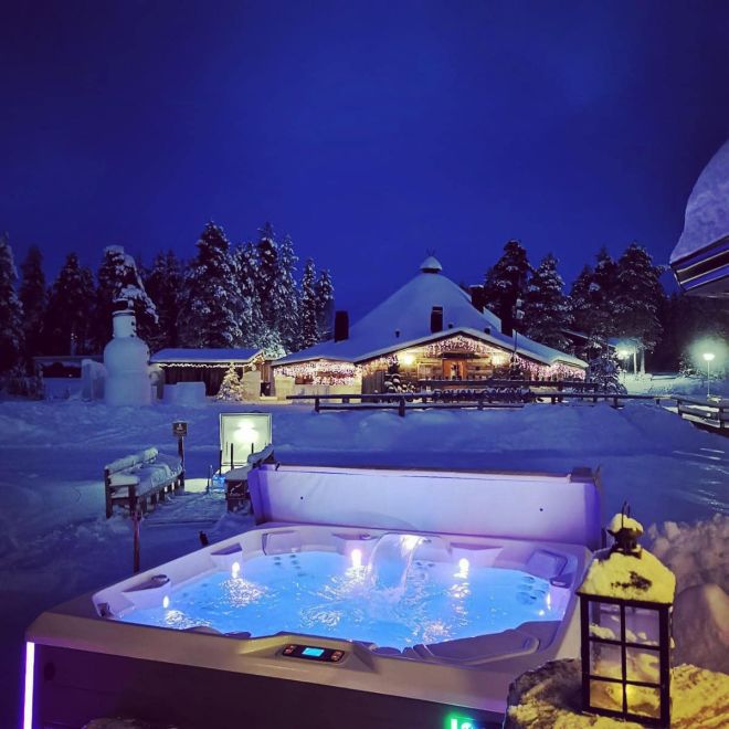 Savusauna ja poreallas